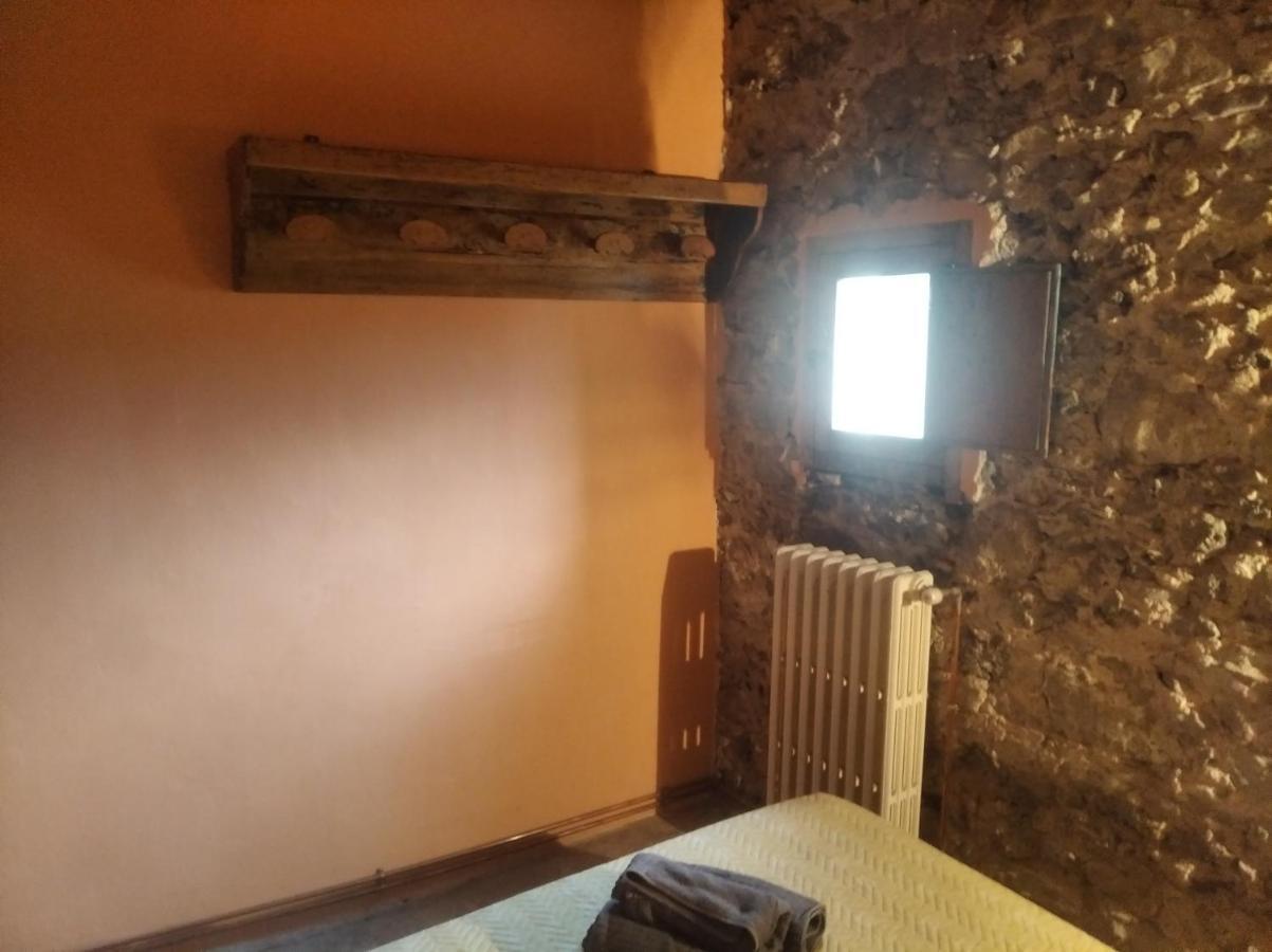 Appartamento Ca La Iaia Veva Sant Joan les Fonts Esterno foto